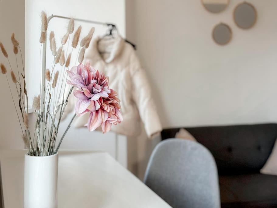 Apartment Lend - Design 2 *