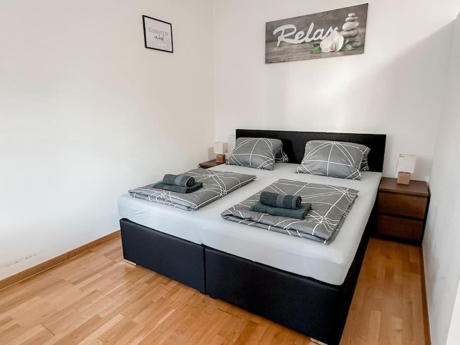 Lend - Design 2 Apartment