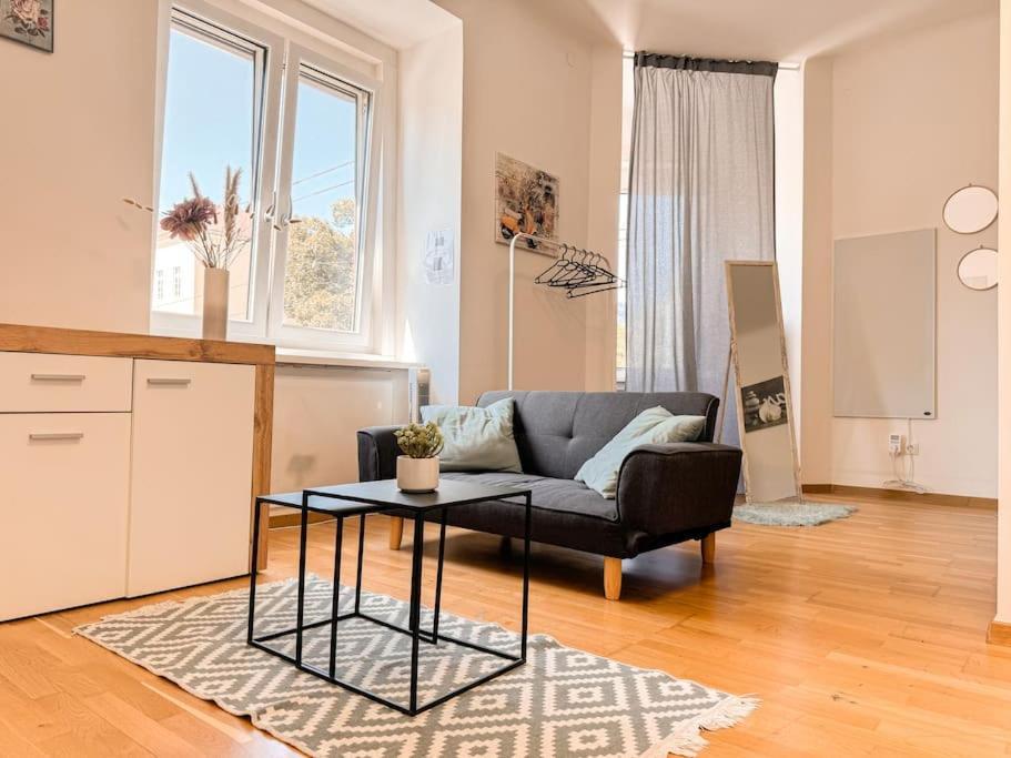 Lend - Design 2 Apartment *