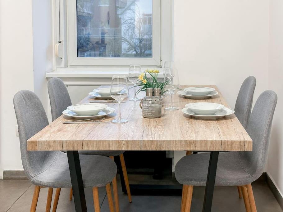 Apartment Lend - Design 2 *